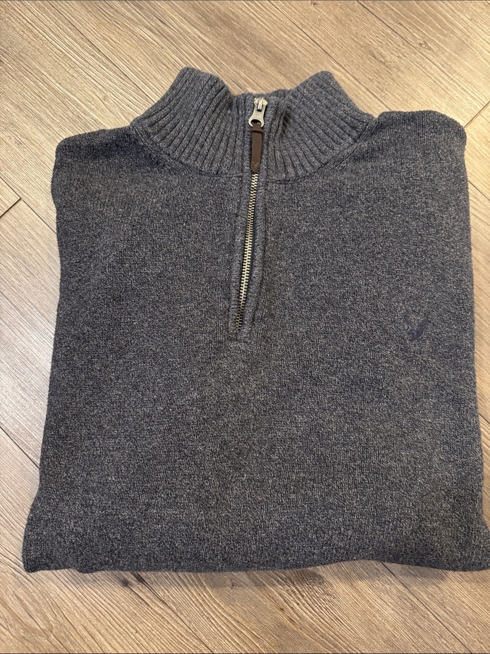American Eagle Outfitters Charcoal Gray Quarter -Zip Sweater. 3XL. Like New!!